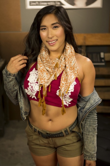 Mia Li xxx photos