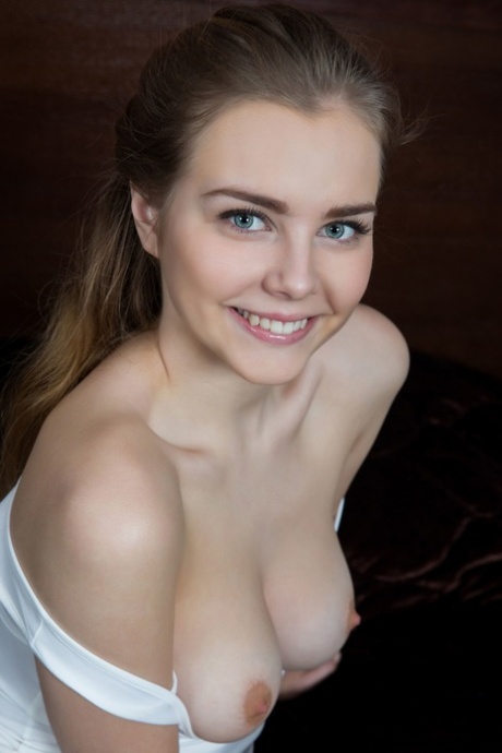 Anna Goncharenko naked images